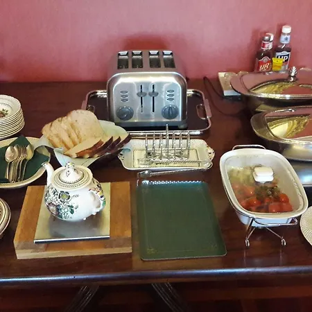 Artramon Farm Guest house