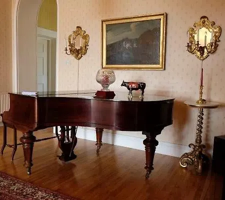 Artramon Farm Guest house *