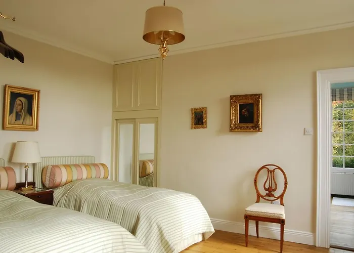 Gasthof Artramon Farm *